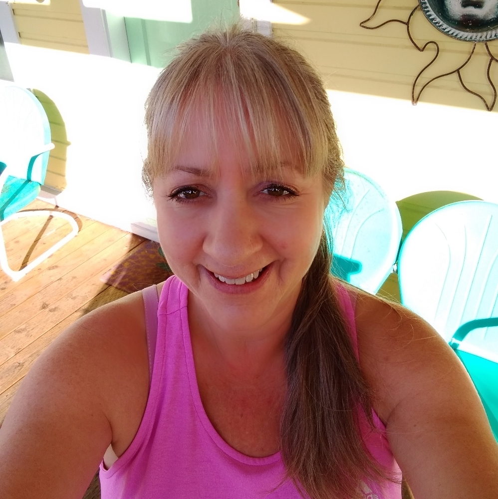 Meet your Posher, Amy